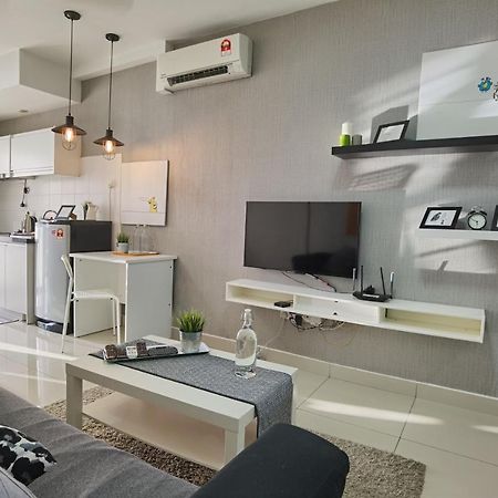 2 Bedroom Apartment - Mycribkl Neocyber Cyberjaya Exterior photo