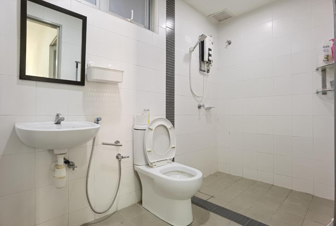2 Bedroom Apartment - Mycribkl Neocyber Cyberjaya Exterior photo